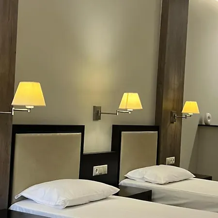 Leni's Space 펜션 *