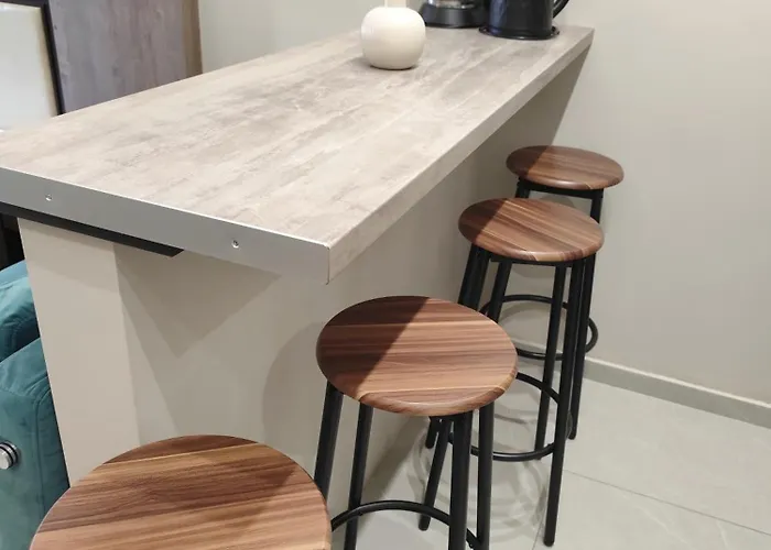 Leni's Space Paralía